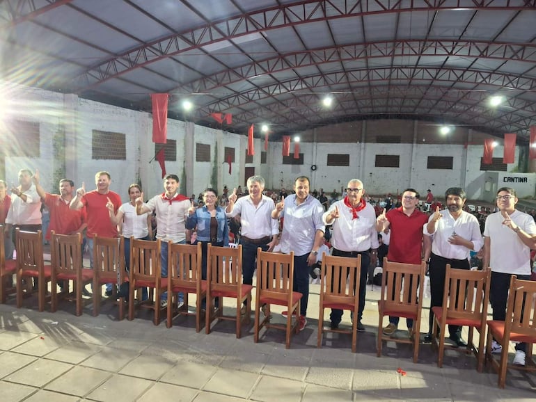 En acto político el Partido Colorado presenta candidatura a Intendencia y apela a la “unidad republicana” en Ayolas