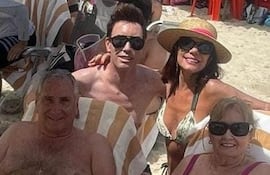 Nora Ruoti con su novio Maxi Lumbia y sus suegros.