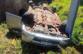 Nuevo accidente en problemática entrada de un surtidor en Mbocayaty.
