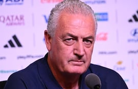 El entrenador de la selección paraguaya, Gustavo Julio Alfaro (63 años), en conferencia de prensa previo al duelo frente a Turquía