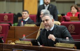 El senador Ever Villalba.