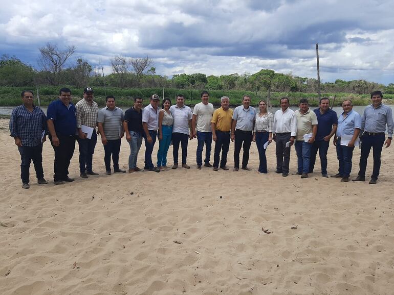 En la ciudad de Lima se reúnen los intendentes de San Pedro y reactivan la asociación de jefes comunales de San Pedro