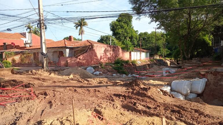 Otra consecuencia de Nenecho: preocupación de vecinos por posible colapso en la cuenca Santo Domingo