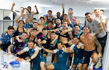 El vestuario de Málaga, tras el triunfo ante el Real Zaragoza.