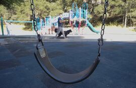 La Oficina Federal de Investigación Criminal (BKA) de Alemania ha lanzado una campaña de prevención bajo la etiqueta #dontsendit (#noloenvíes), en el que advierte a niños y adolescentes de los peligros de enviar imágenes íntimas propias, e informa sobre la responsabilidad penal de compartir contenidos pornográficos.