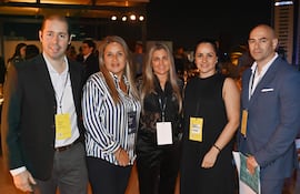 Víctor Nine, Mónica Zaván, Liliana Alvarenga, Ingrid Leguizamón y Martín De Vera.