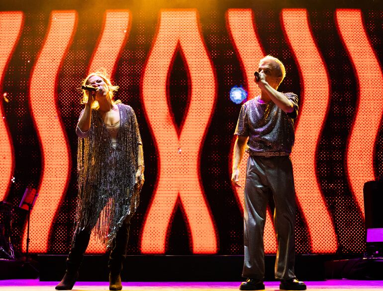 Juliana Gattas y Ale Sergi demostraron sus voces y también su gran complicidad en escena.