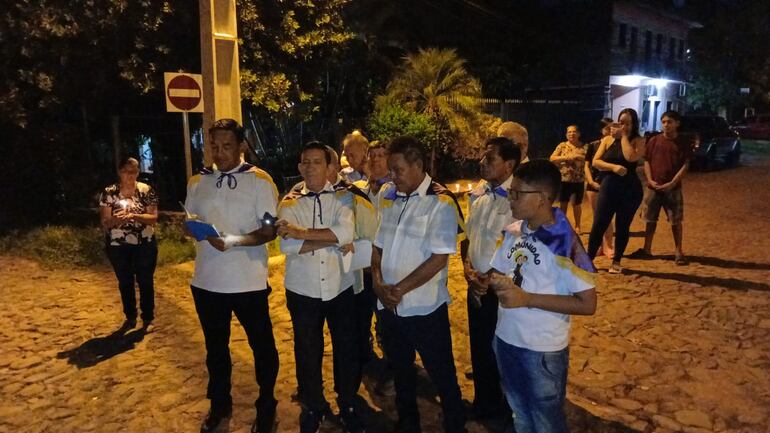 Los estacioneros de San Antonio buscan renovar los integrantes para que la tradición no muera.