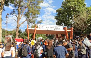 Caacupé: asume un director interino tras toma de colegio en Caacupé