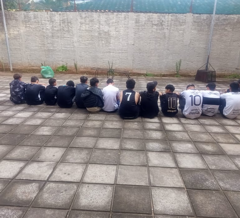 Operativo Py’aguapy: dos detenidos y 12 alcotest positivos en Olimpia vs Rubio Ñu Operativo Py’aguapy: dos detenidos y 12 alcotest positivos en Olimpia vs Rubio Ñu