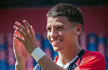 Carlos Rubén Chena Báez, futbolista caacupeño de Cerro Porteño, nacido el 27 de abril de 2007.