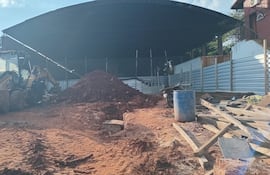 Trabajos de refacción en el Colegio Técnico Nacional, donde ladrones se llevaron equipos y herramientas para las prácticas de los alumnos.