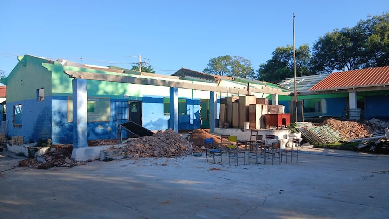 San Lorenzo: denuncian lento avance de obras en la escuela Carolina Romero