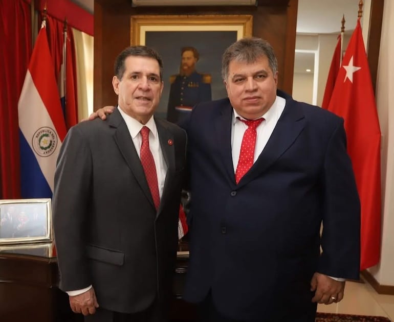 para shell política por favorDe	Maria Teresa Blanco. <mblanco@abc.com.py>Destinatario	foto@abc.com.pyFecha	09-01-2026 15:49