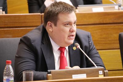 César Sosa (ANR-HC), gobernador de Guairá.