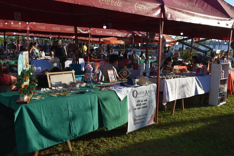 “Mercatino di Natale”: feria navideña al estilo tradicional italiano en Encarnación