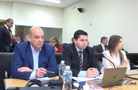 Miguel Angel Robles (i), condenado como cómplice del exgobernador cartista Hugo Javier González por el robo de G. 5.105 millones en plena pandemia.