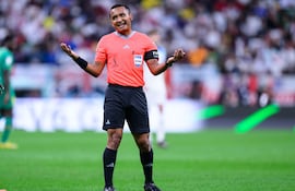 El árbitro salvadoreño Iván Barton será el juez para el duelo Turquía vs. Paraguay