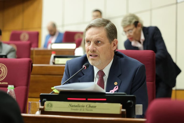 Natalicio Chase, líder de la bancada Cartista. Foto: Prensa Senado.