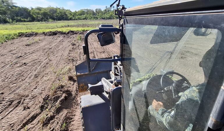 Las excavaciones se hacen en el predio de la estancia Laguna.