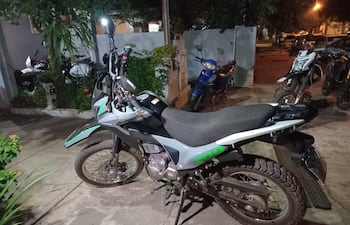 Motocicleta robada que fue recuperada por agentes Lince gracias al GPS.