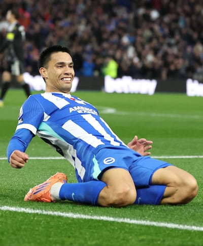 Celebración del paraguayo, Diego Alexander Gómez Amarilla (22 años), tras anotar dos goles en el triunfo del righton & Hove Albion sobre Leeds United.