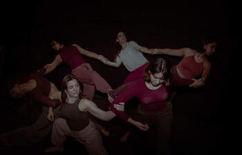 Las intérpretes creadoras de la puesta "Re-cordis", que subirán a escena desde hoy en el Galpón de Nhi-Mu.