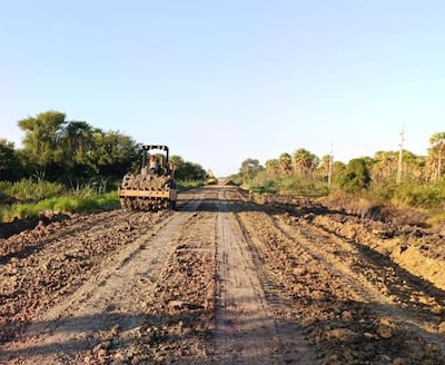 Reparacion del camino que llega a la ruta bioceànica