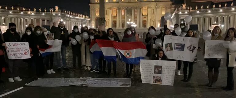 Paraguayos se manifestaron en Roma pidiendo justicia