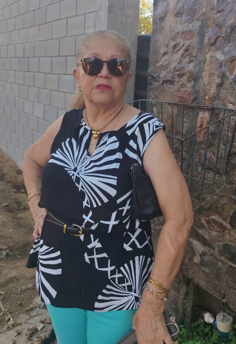 María Sánchez, pobladora de La Piedad, afectada por lo que los vecinos llaman el "barrio ueno".