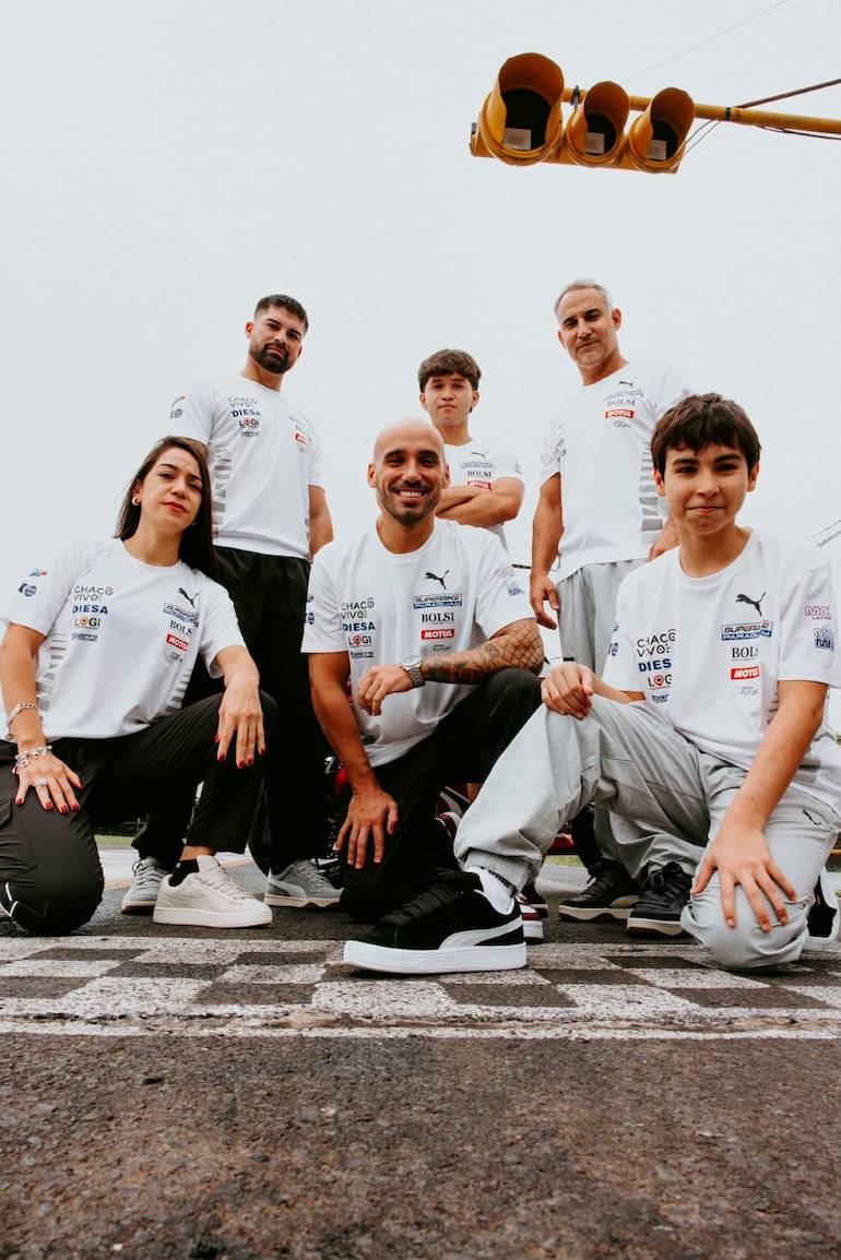 Integrantes del equipo Superbike Paraguay.