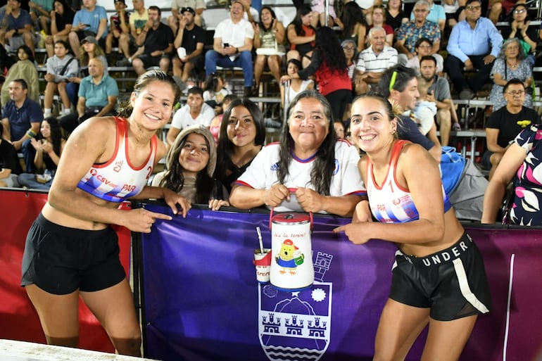 Denisse y Fiorella se ganaron la meritoria medalla de bronce en Los Andes.