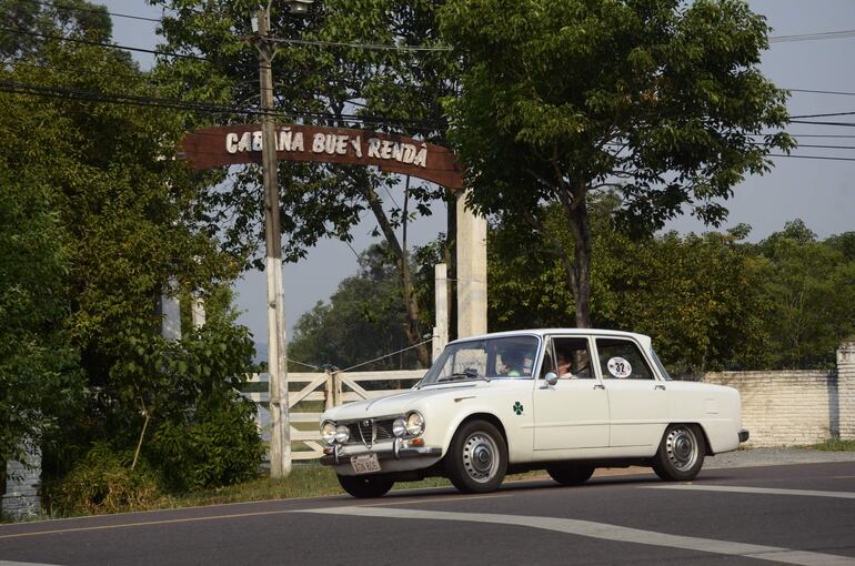 Triunfo en la Clase C para Javier y Bernardo Meza (Alfa Romeo).