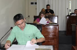 El concejal departamental Edgar Morel (PLRA) cuestionó la ejecución presupuestaria 2025 del gobernador Victor Hugo Fornerón (ANR).