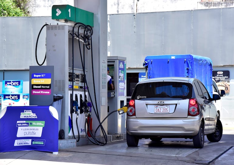 Foto a suba de Precio del Combustible en Tacuary y 2da Proyectada.