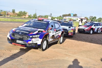 El Škoda Fabia RS Rally2, del MZ Racing, que estará al mando de Migue Zaldívar y Luis Allende, fue el primero en pasar por las verificaciones esta mañana de viernes.