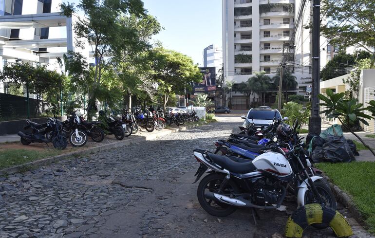 "Paseo de las motos", sore Capitan Herminio Maldonado y Santa Teresa, Ykua Sati.