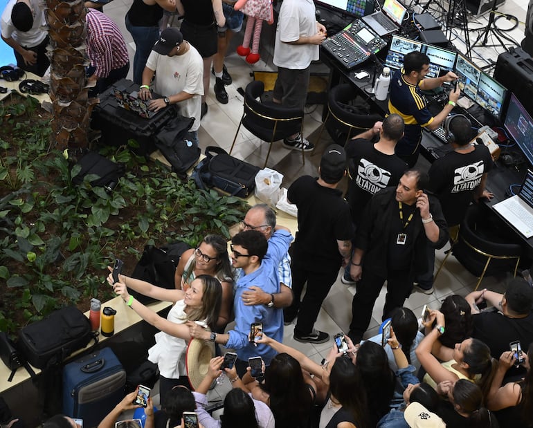 HONOR realizó una presentación que combinó tecnología, entretenimiento y contenido en vivo.