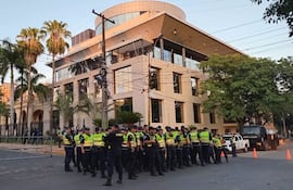 Caja fiscal: fuerte dispositivo policial se prepara para recibir a manifestantes