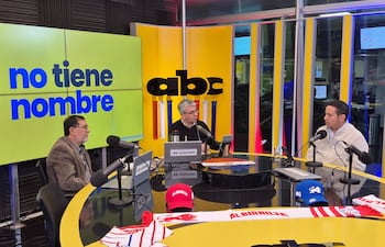 El gobernador Ricardo Estigarribia en el programa No Tiene Nombre.