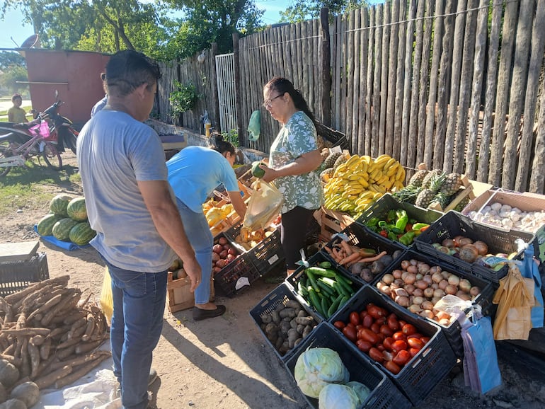 Los macateros no pueden llegar a la zona debido a la falta de camino