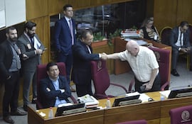 Sesion de la camara de Senadoes,Sergio Rojas y Tadeo Rojaas en el congreso de la nacion
Hoy 19 de Noviembre de 2025
Gustavo Machado