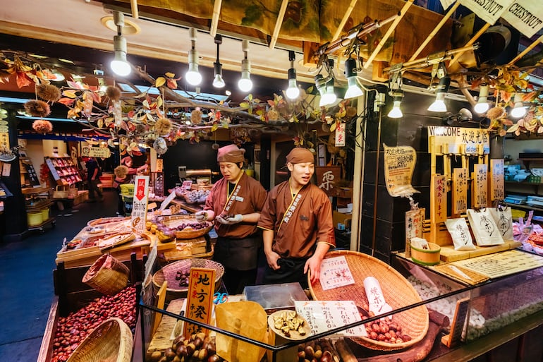 Nishiki Market, Kioto, Japón.