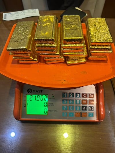 Incautan 22 kilos de oro en el aeropuerto Silvio Pettirossi