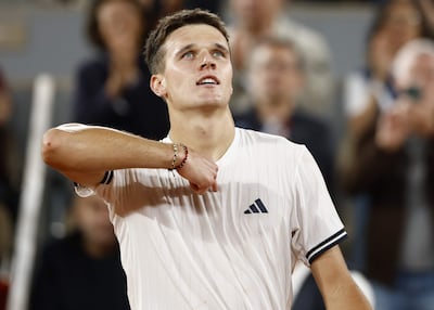 El checo Jakub Mensik jugará las semifinales de Roland Garros.