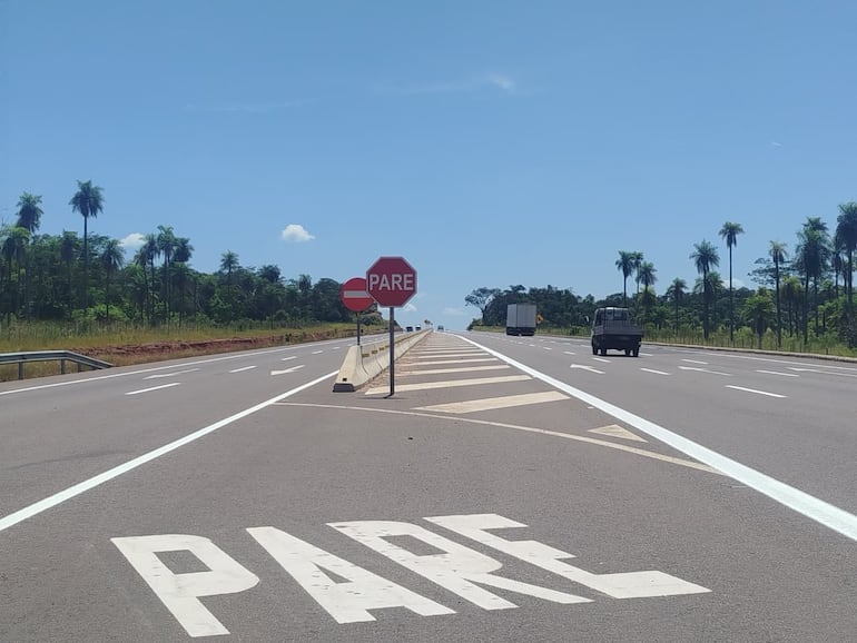 Desde hace tiempo, la ruta PY02 permanece sin iluminación hasta el kilómetro 60, generando preocupación entre conductores y transeúntes.