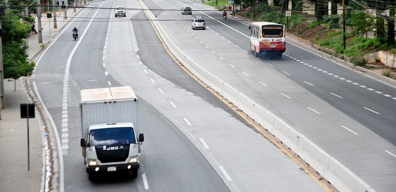 Hoy se tiene un caso de arbitraje y una investigación fiscal, pero algunas obras del metrobús ya fueron derrumbadas.