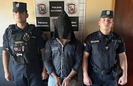 Aquilino Duarte Sosa, detenido por coacción sexual a adolescentes.