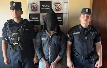 Aquilino Duarte Sosa, detenido por coacción sexual a adolescentes.