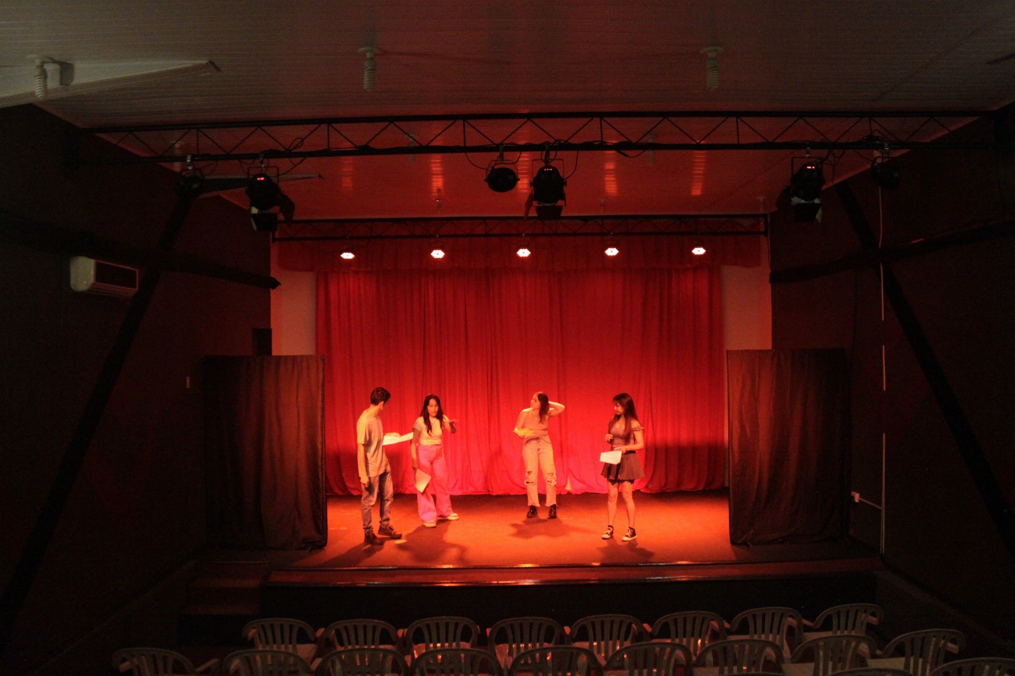 El Cine Teatro del Centro de Encarnación ofrece una serie de talleres de formación escénica